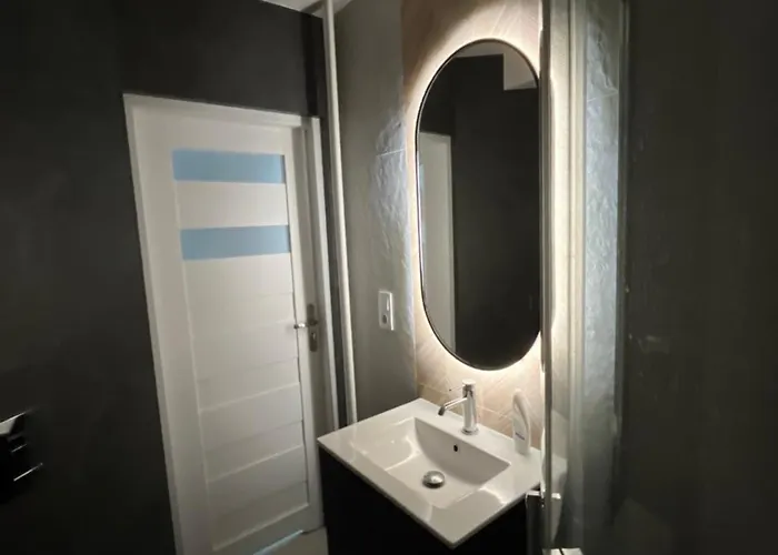 Nowoczesny Centrum Przy Pkp * Čenstochová